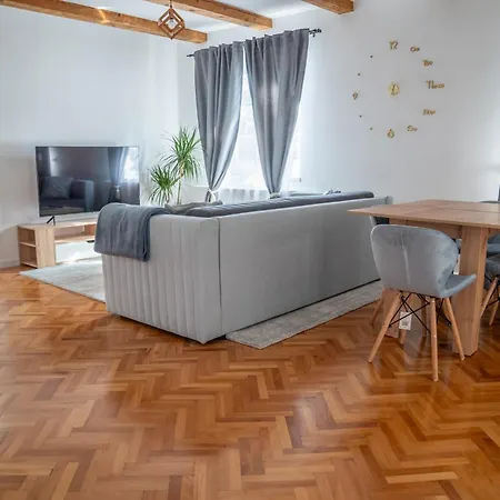 Middle Penthouse Apartment Brasov Exterior photo